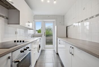 1-150KerrycroyAvenue-5.jpg