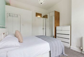 1-1_56_Skirving_Street_012.jpg