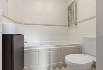 1-1_56_Skirving_Street_014.jpg