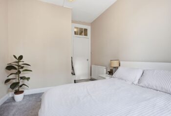 1-25BruntonTerrace-13.jpg