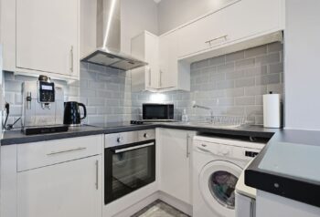 1-25BruntonTerrace-7.jpg