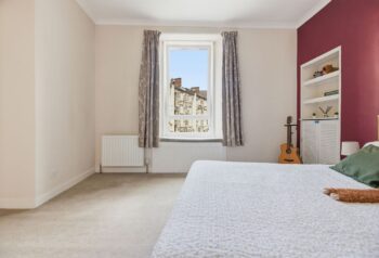 11_23_Mannering_Court_002.jpg