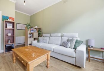 11_23_Mannering_Court_012.jpg