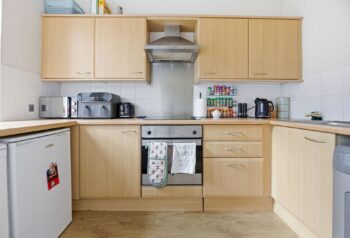 11_23_Mannering_Court_015.jpg