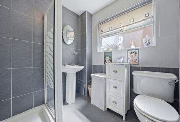 12ElginAvenue-12.jpg