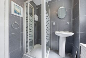 12ElginAvenue-13.jpg
