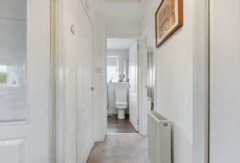 16LinnwoodCourt-3.jpg