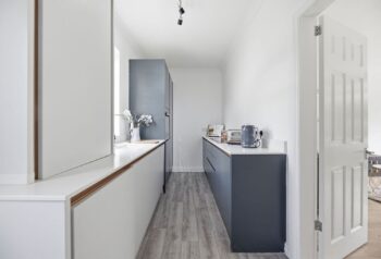 20_Alyth_Crescent_Clarkston_014.jpg