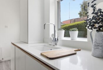 20_Alyth_Crescent_Clarkston_017.jpg