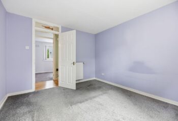 32-20EglintonCourt_009.jpg