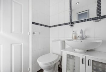 56_Croftside_Avenue_Glasgow_019.jpg
