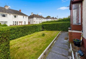 71_arden_avenue_front_garden_001.jpg