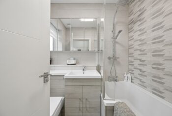 AliWattPhotographerShantaResidentialCarmunnockRoad-2.jpg