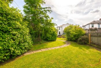 AliWattPhotographerShantaResidentialEastwoodAvenue-14.jpg