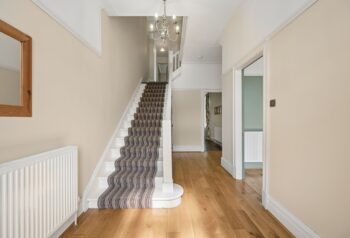 AliWattPhotographerShantaResidentialEastwoodAvenue-36.jpg