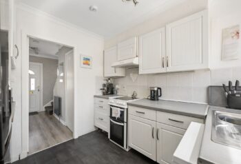AliWattPhotographerShantaResidentialElmoreAvenue-19.jpg