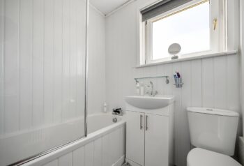 AliWattPhotographerShantaResidentialElmoreAvenue-9.jpg