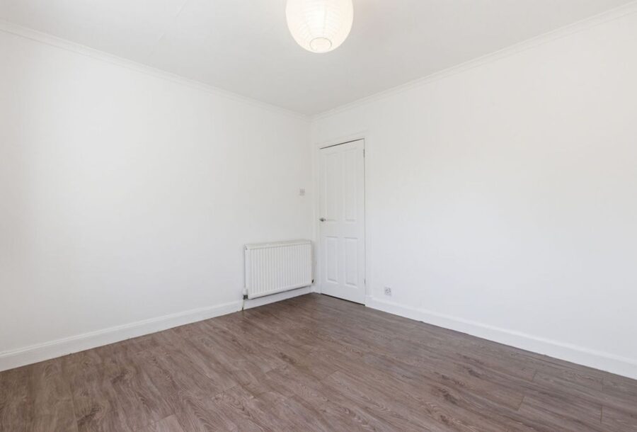 0-2_32_Orchard_Court_008.jpg