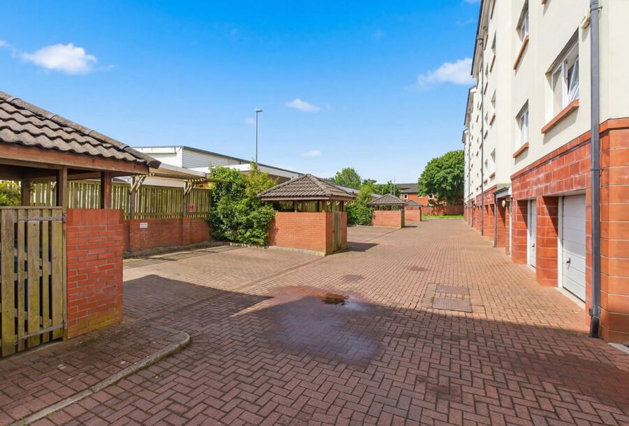 1-1154BogtonAvenue-18.jpg