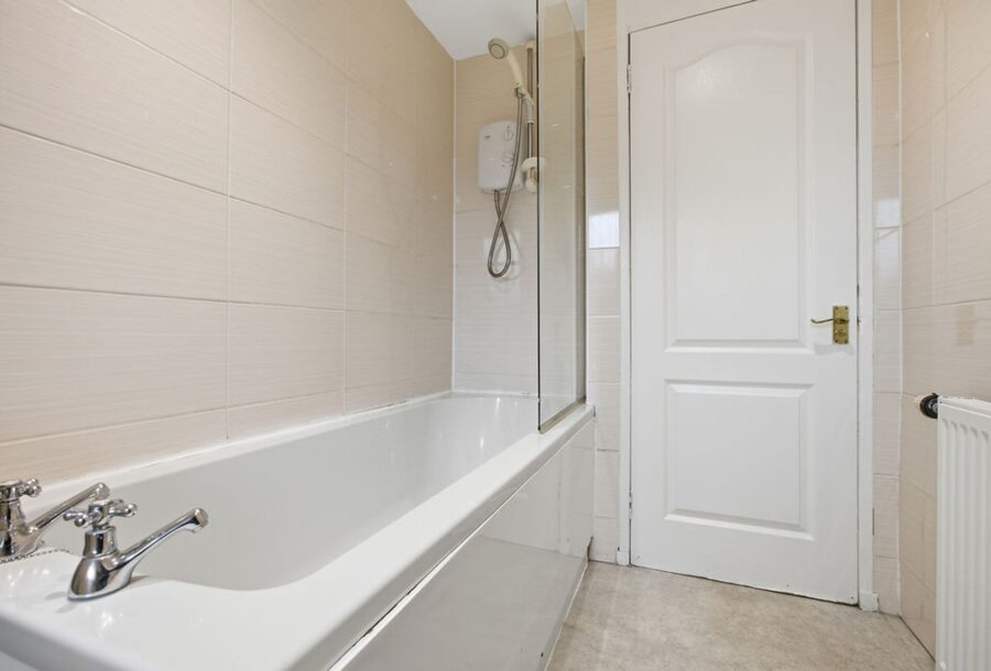 1-150KerrycroyAvenue-15.jpg
