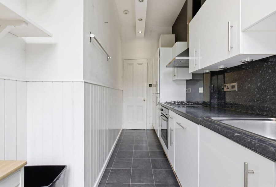 1-1_56_Skirving_Street_008.jpg