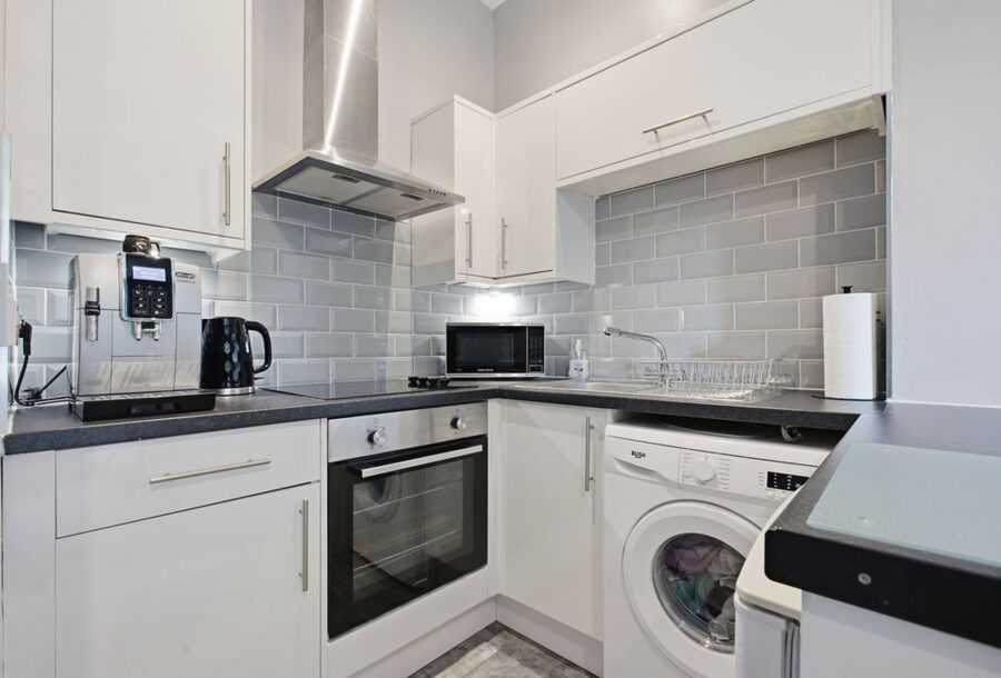 1-25BruntonTerrace-7.jpg