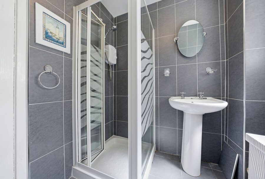 12ElginAvenue-13.jpg