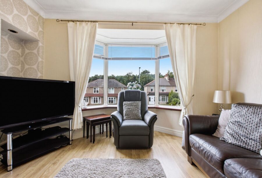 191_Kings_Park_Avenue_Glasgow_011.jpg