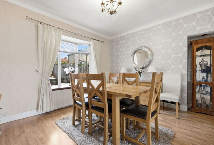 191_Kings_Park_Avenue_Glasgow_018.jpg