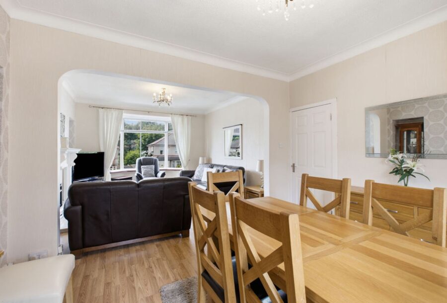191_Kings_Park_Avenue_Glasgow_021.jpg