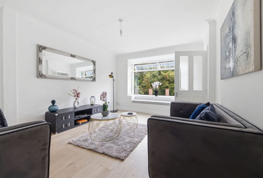 20_Alyth_Crescent_Clarkston_010.jpg