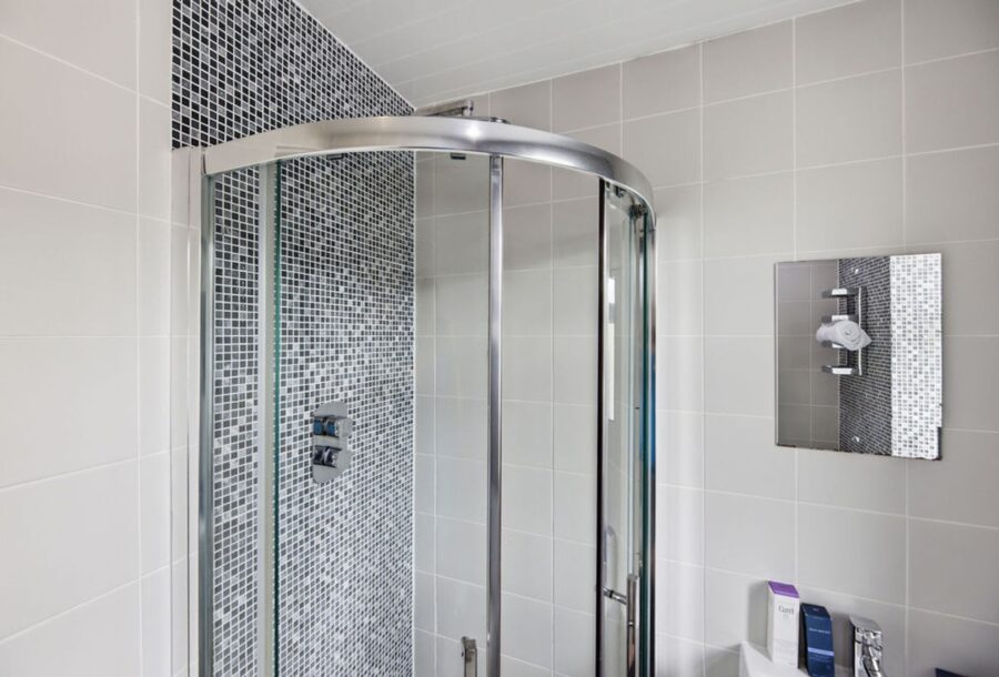 20_Alyth_Crescent_Clarkston_029.jpg