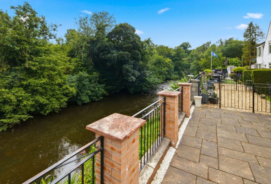 20_Alyth_Crescent_Clarkston_031.jpg