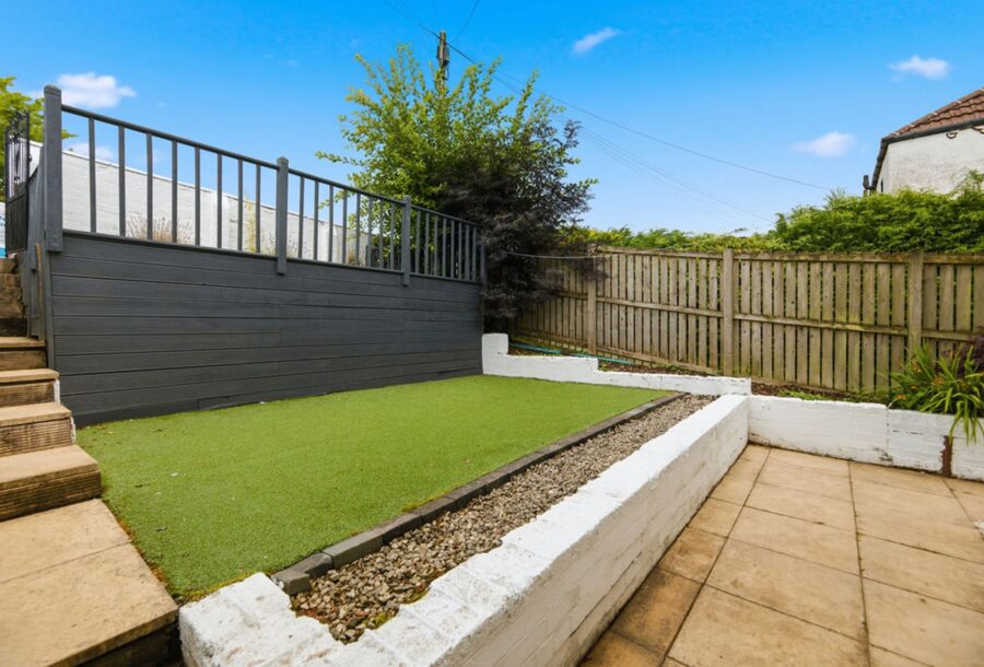 20_Alyth_Crescent_Clarkston_032.jpg