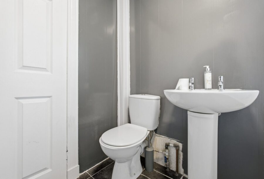 49-croftside-avenue-16-web.jpg