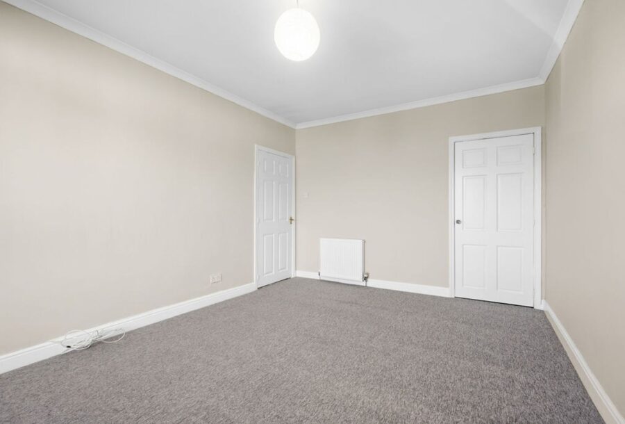 56_Croftside_Avenue_Glasgow_011.jpg