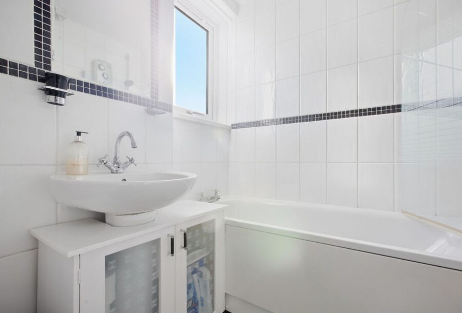56_Croftside_Avenue_Glasgow_017.jpg