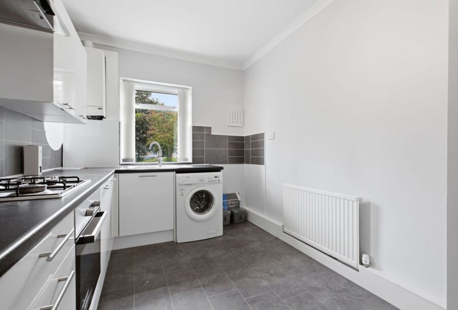 64_Parkneuk_Road_Glasgow_014.jpg