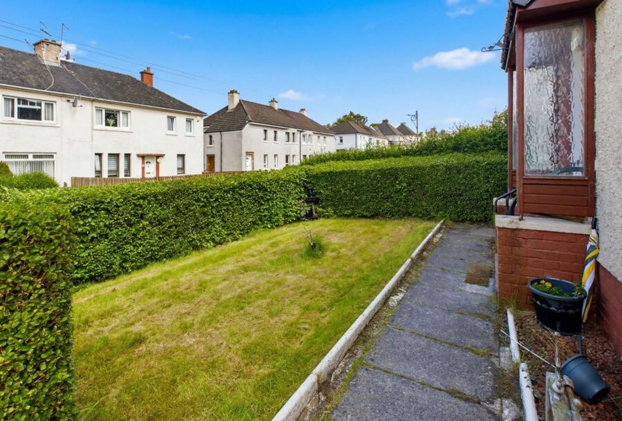 71_arden_avenue_front_garden_001.jpg