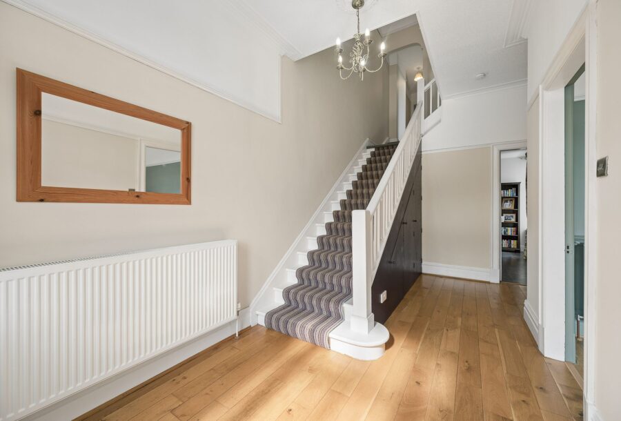 AliWattPhotographerShantaResidentialEastwoodAvenue-37.jpg